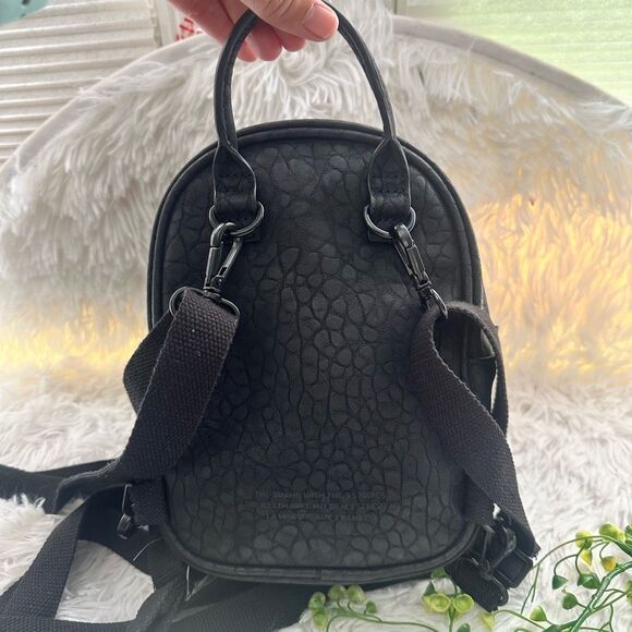 Adidas Black Mini Backpack Textured Croc Print Lightweight Faux Leather - Picture 3 of 10